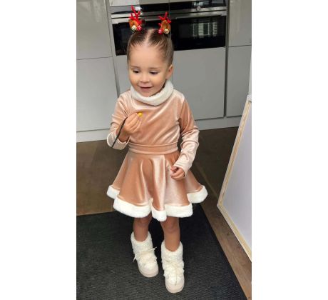 Komplet s kožušinkou