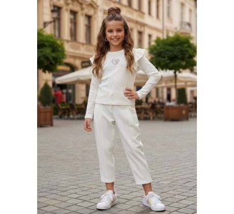 Pulovrík so strieborným srdiečkom